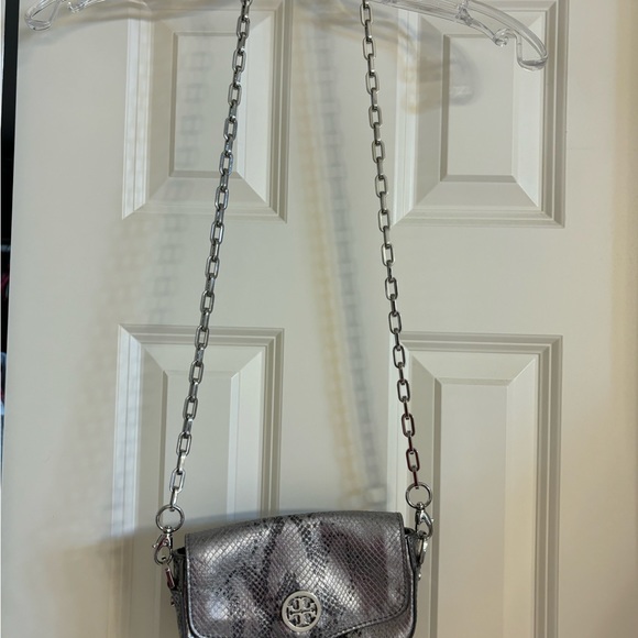 Tory Burch Crossbody Clutch Bag - Picture 9 of 10